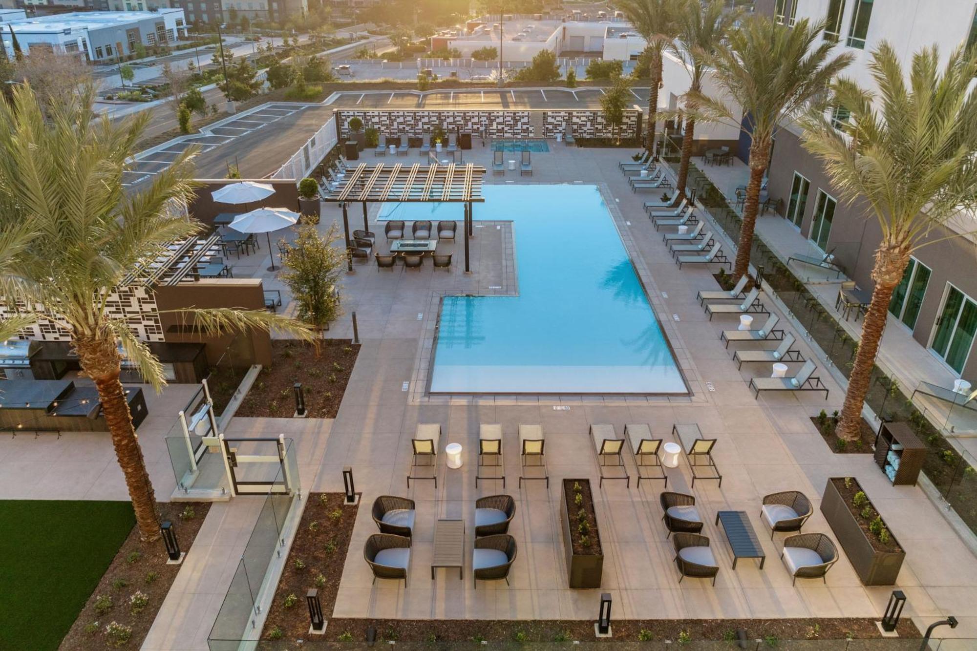 Springhill Suites By Marriott Chula Vista Eastlake Exterior foto