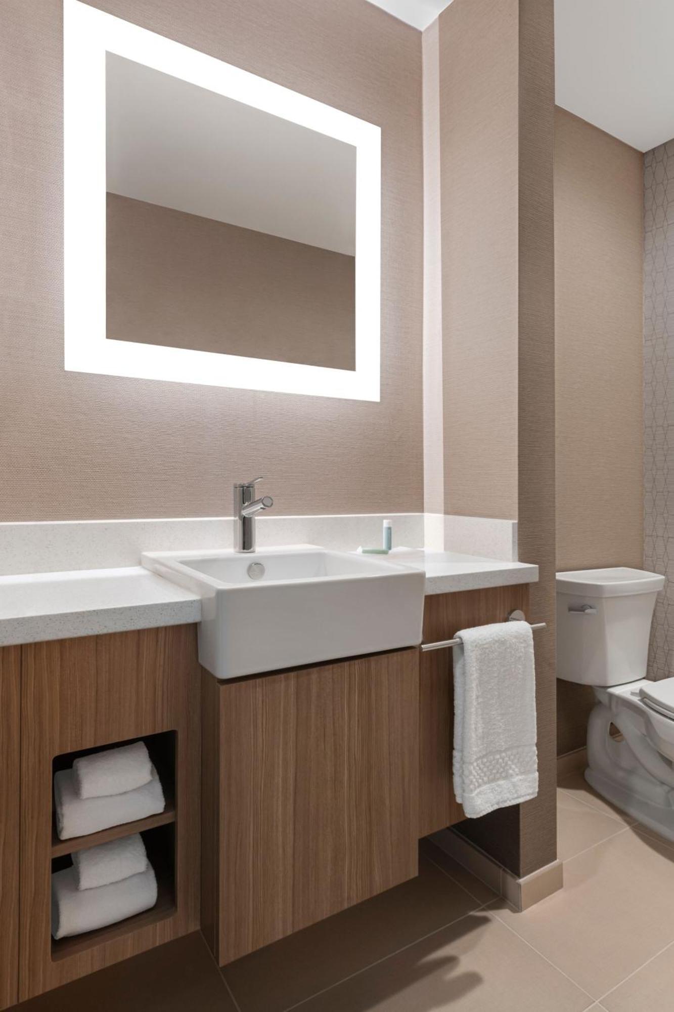 Springhill Suites By Marriott Chula Vista Eastlake Exterior foto